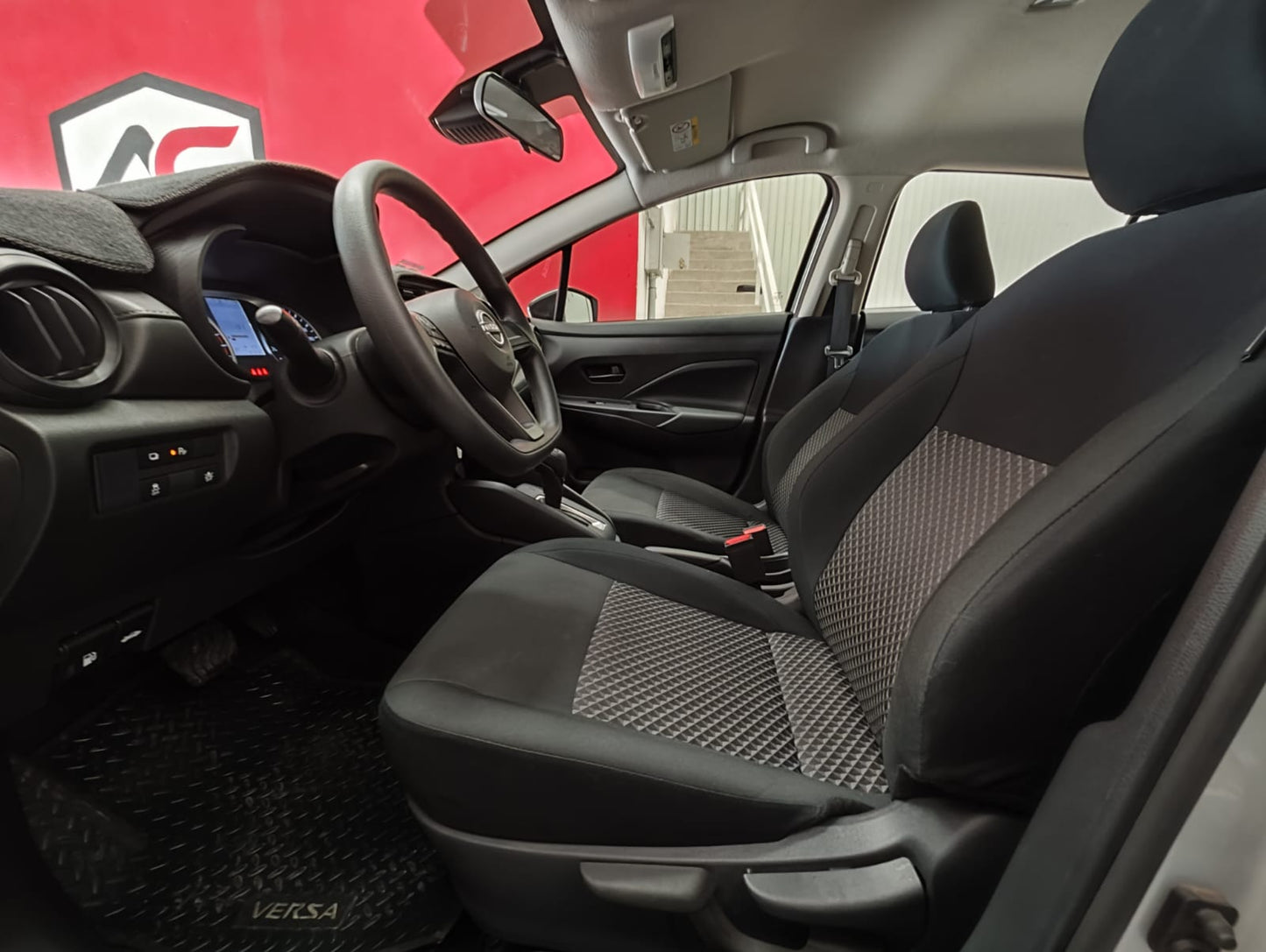 Nissan Versa Sense 2024