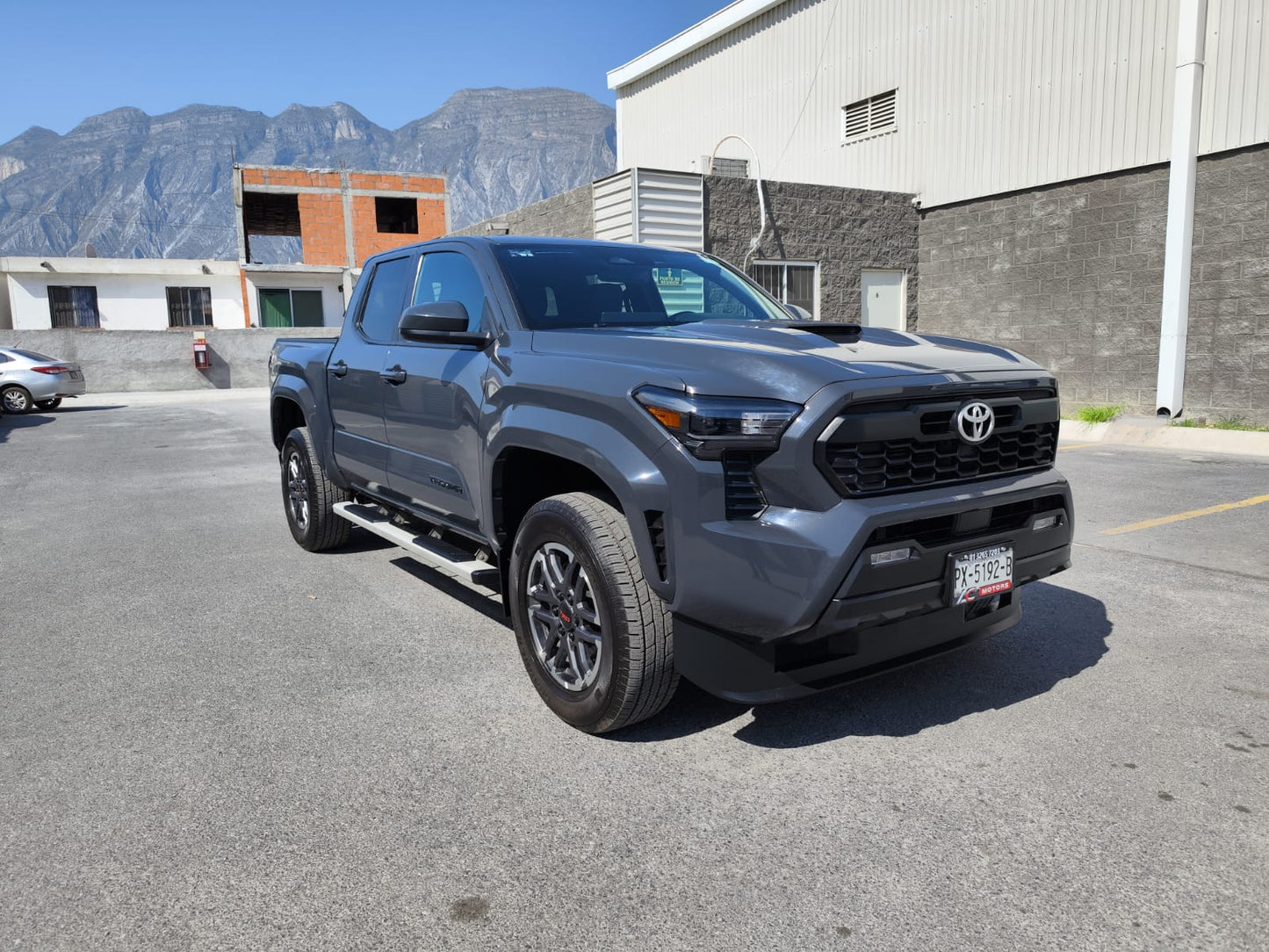 Toyota Tacoma TRD Sport 2024