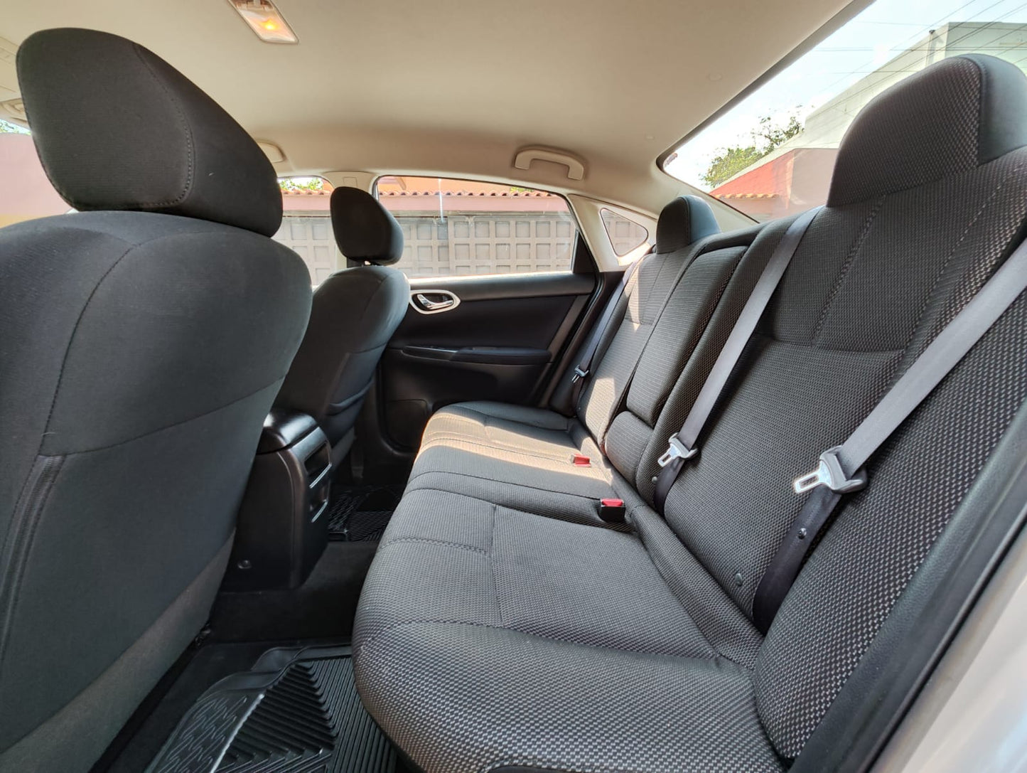 Nissan Sentra Sense 2015