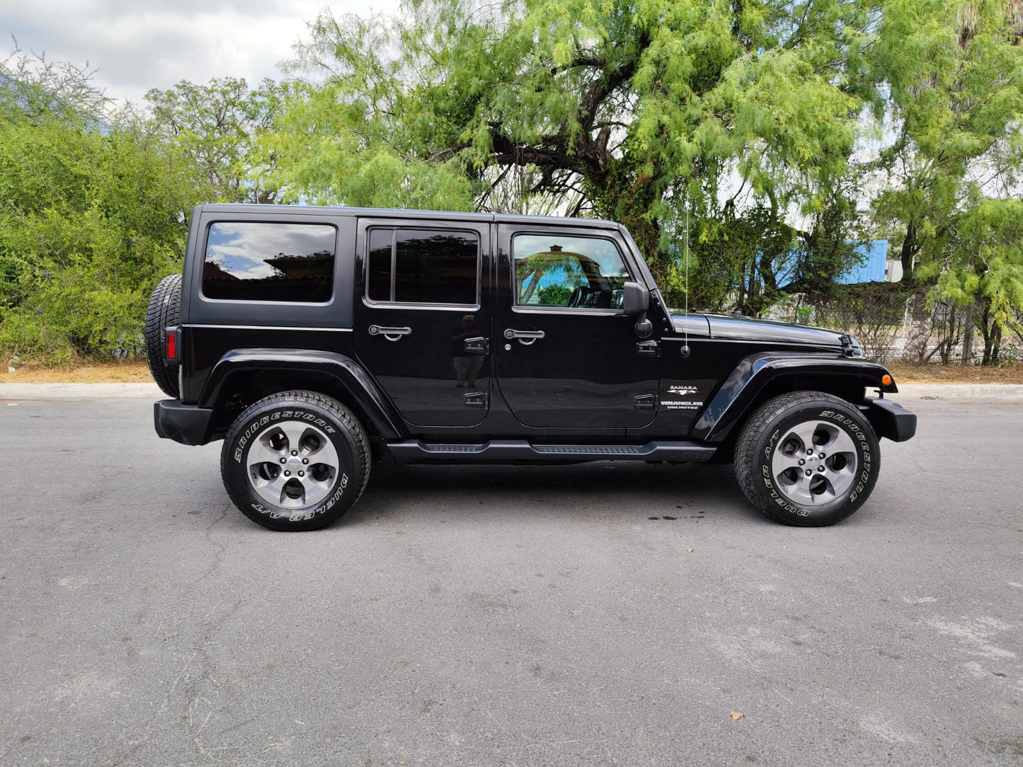 Jeep Wrangler Sahara Unlimited 2017