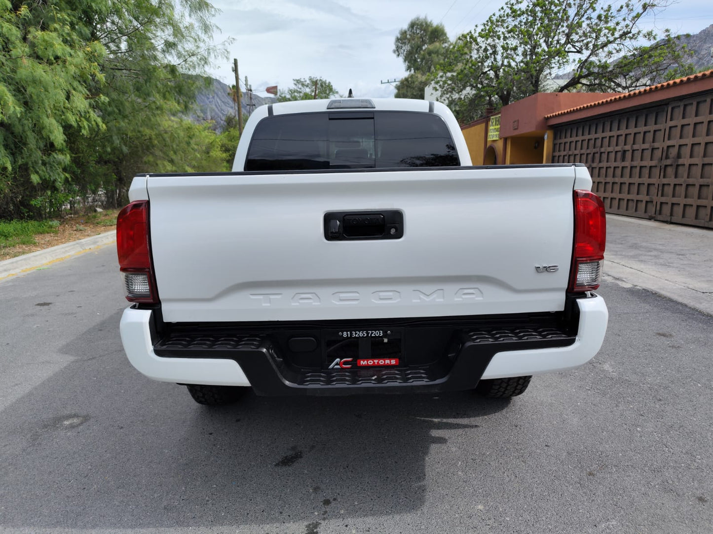 Toyota Tacoma Sport 2019