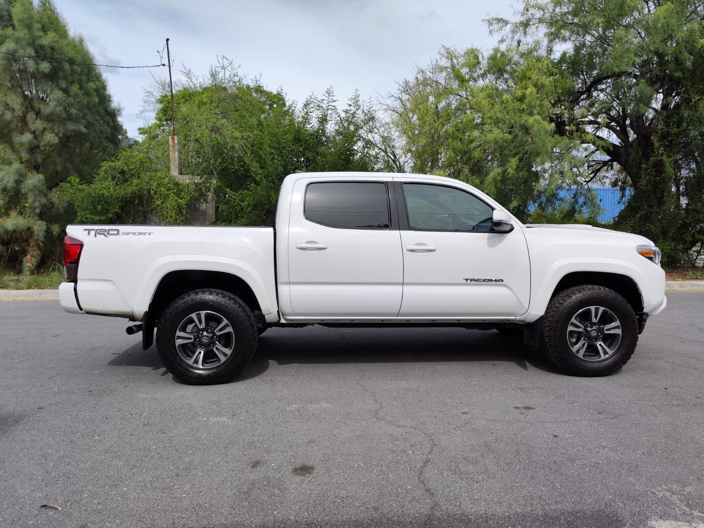 Toyota Tacoma Sport 2019