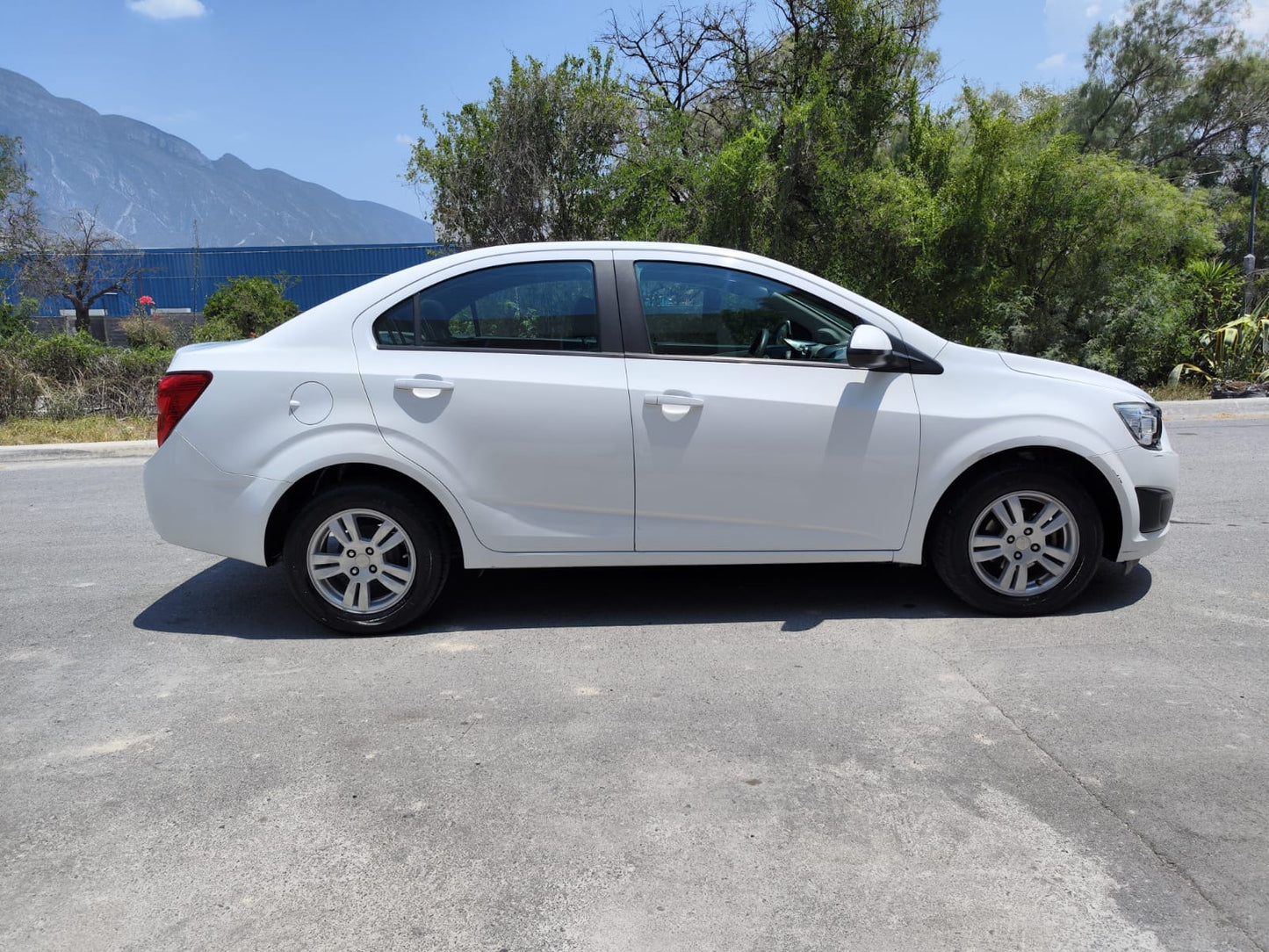 Chevrolet Sonic LS 2016