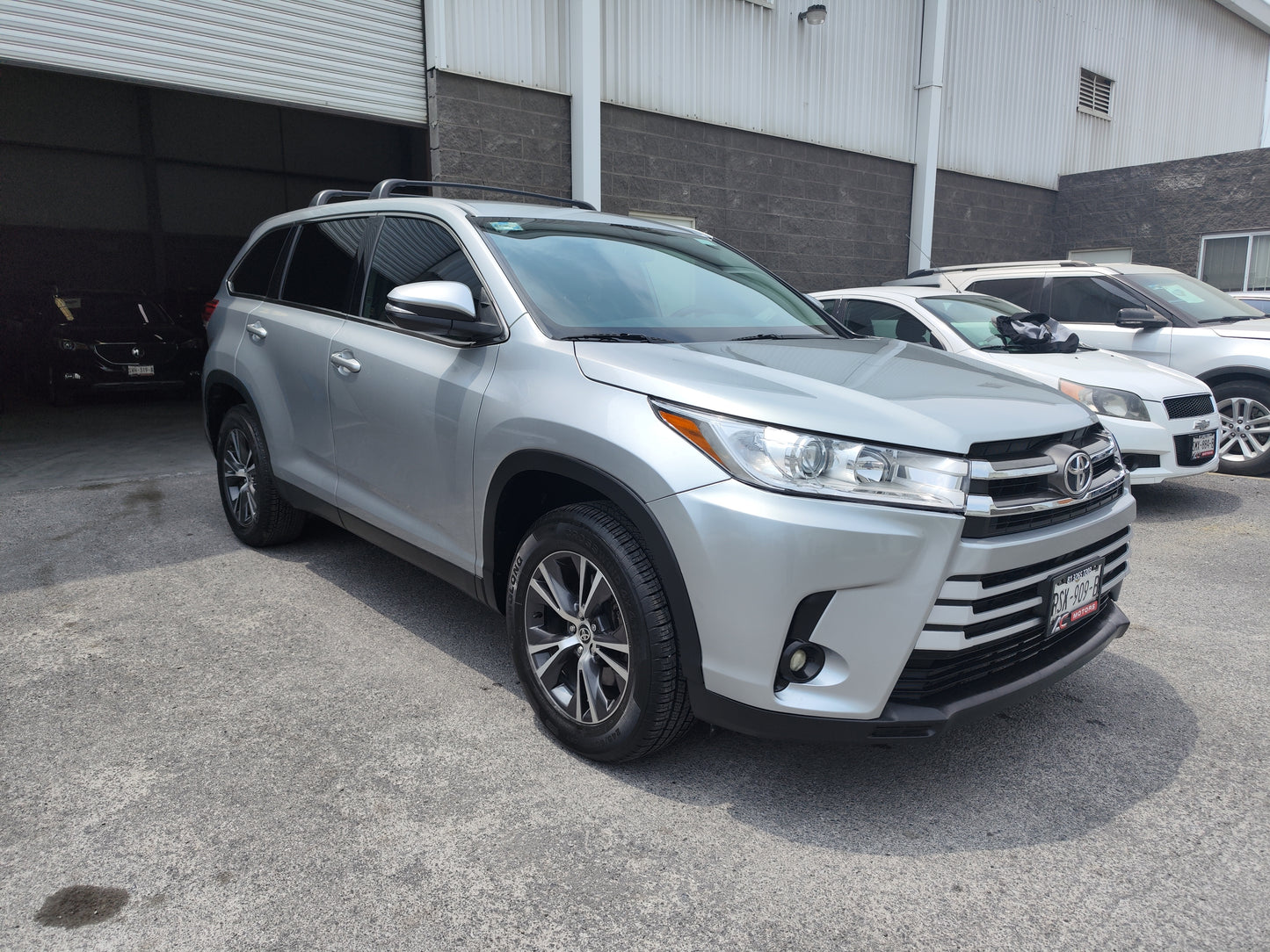 Toyota Highlander LE 2019