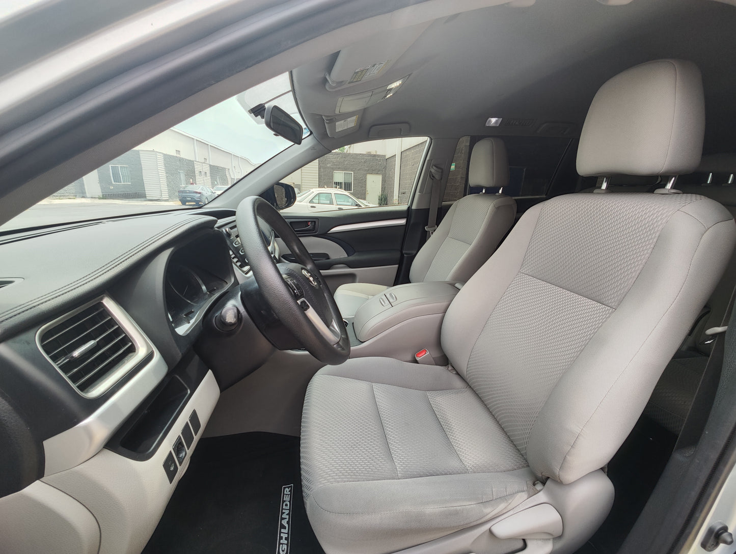 Toyota Highlander LE 2019