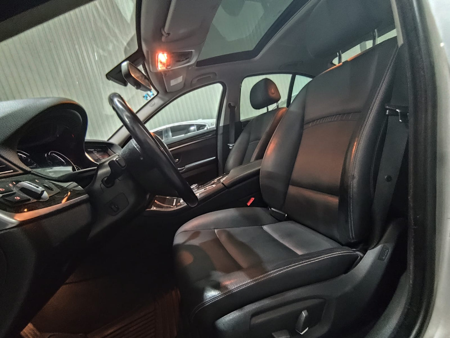 BMW 528i 2016