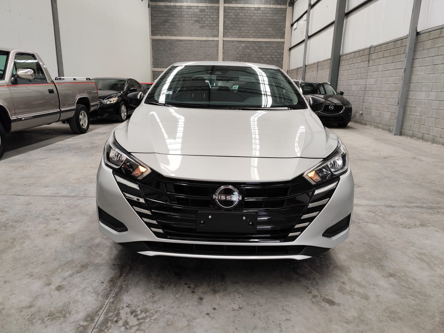 Nissan Versa Sense 2024