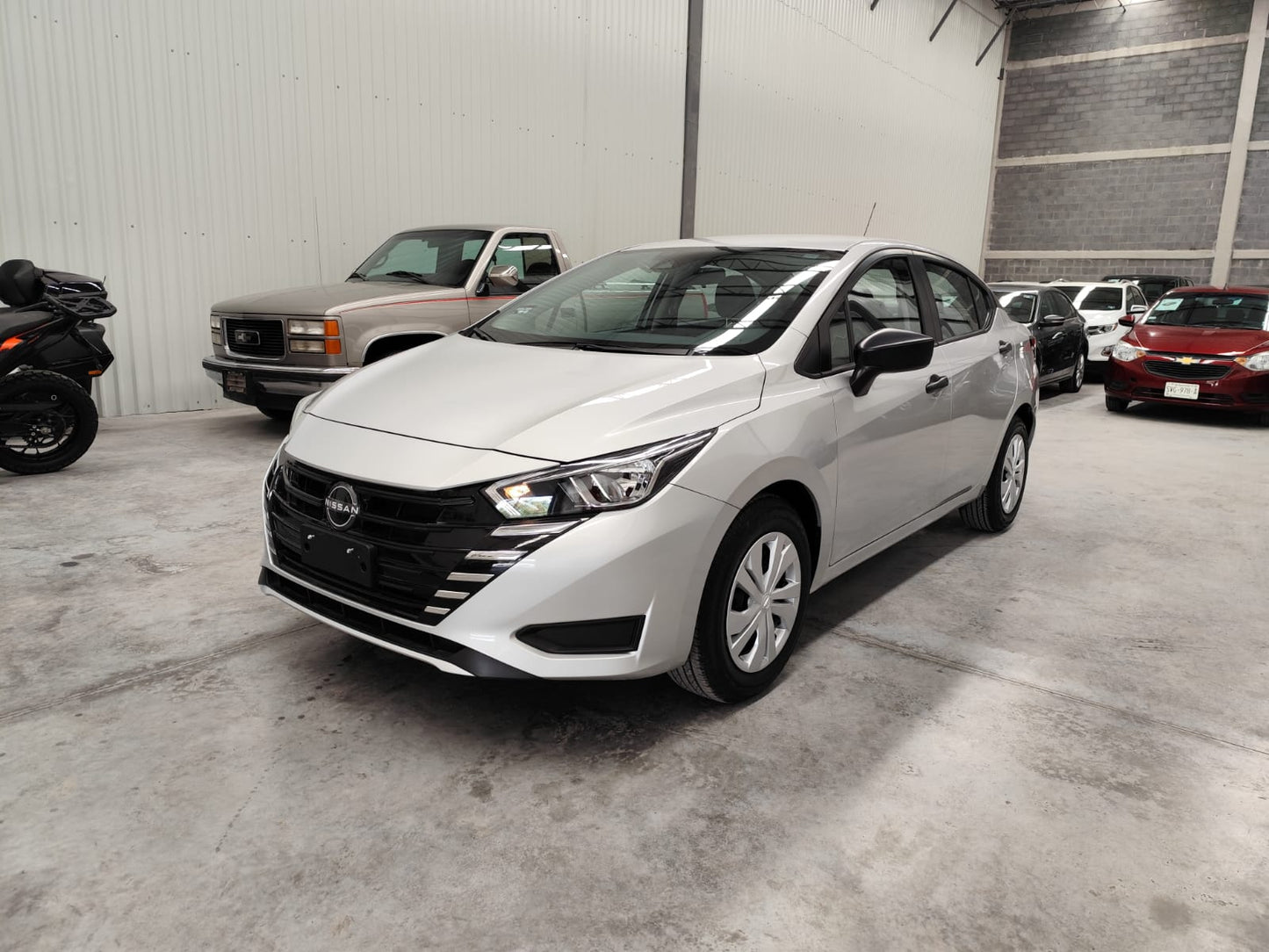 Nissan Versa Sense 2024