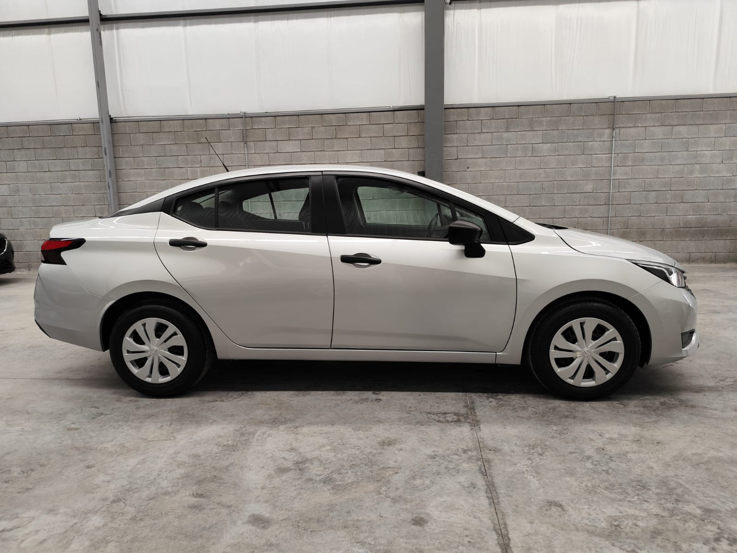 Nissan Versa Sense 2024