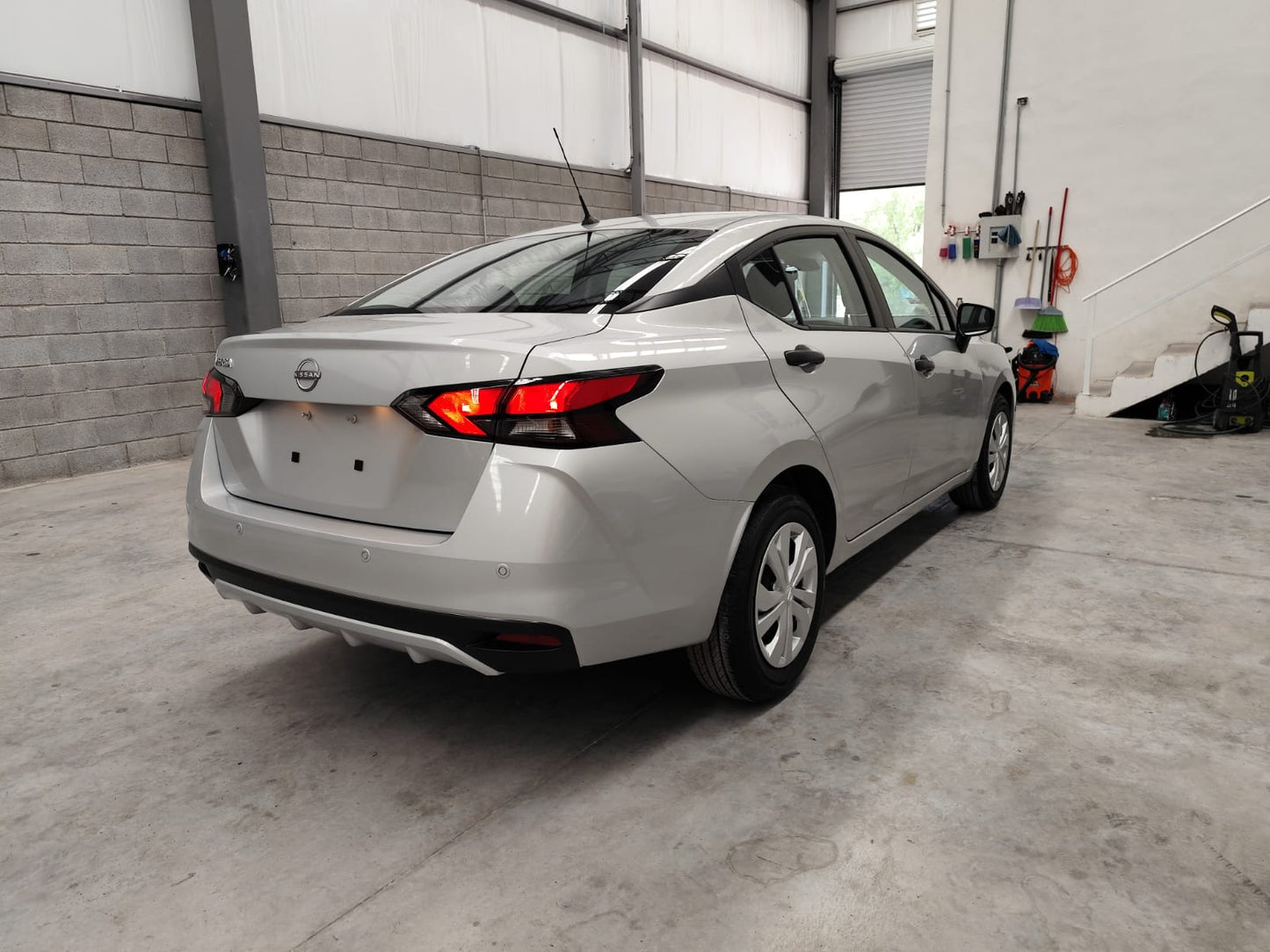 Nissan Versa Sense 2024