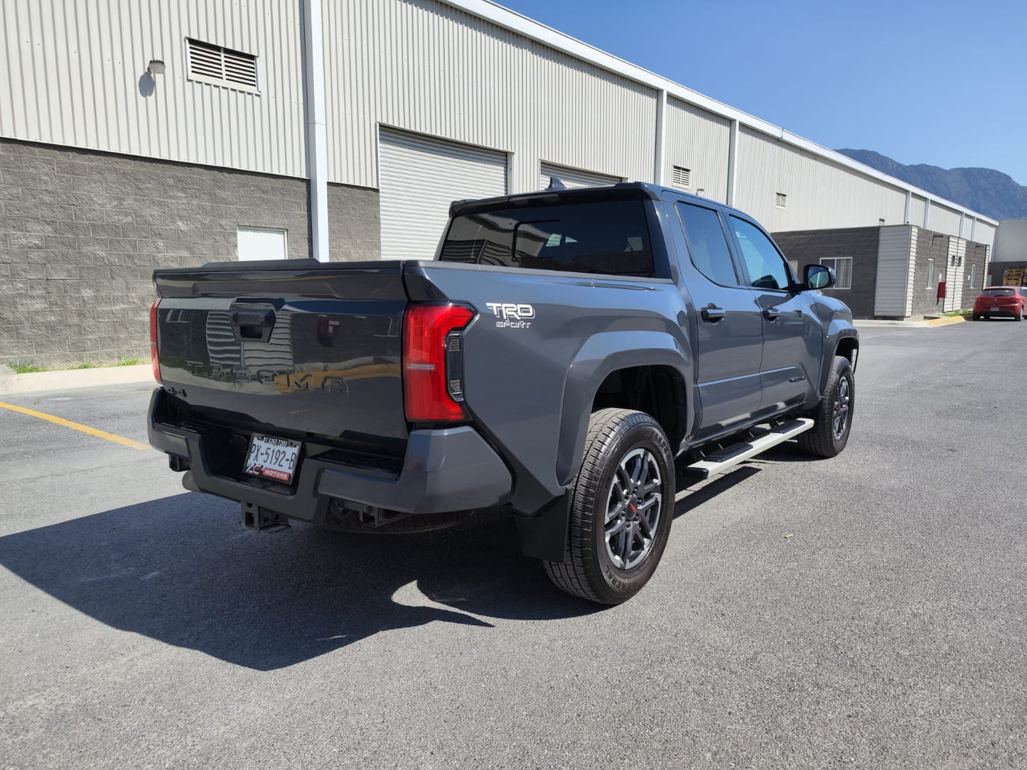 Toyota Tacoma TRD Sport 2024