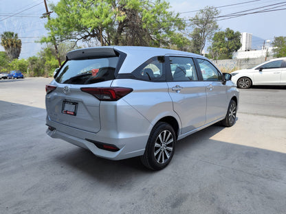 Toyota Avanza XLE 2025