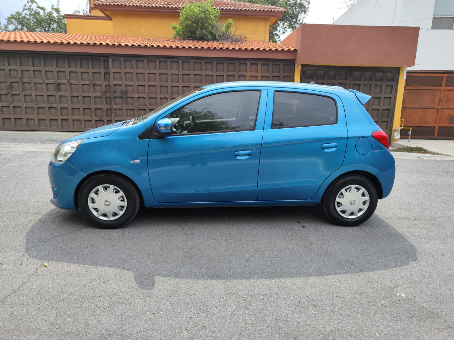 Mitsubishi Mirage GLS 2016