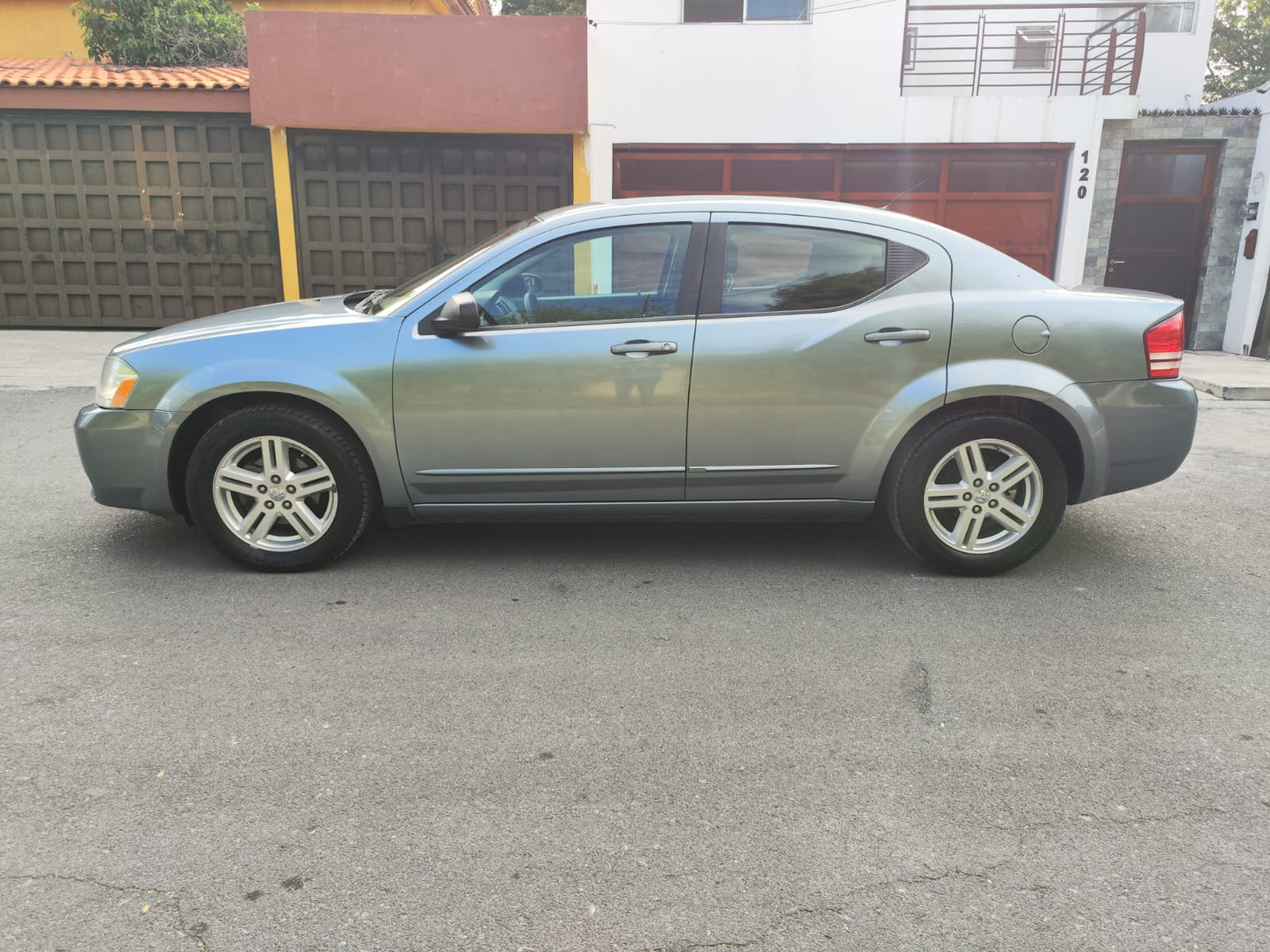 Dodge Avenger SXT 2010