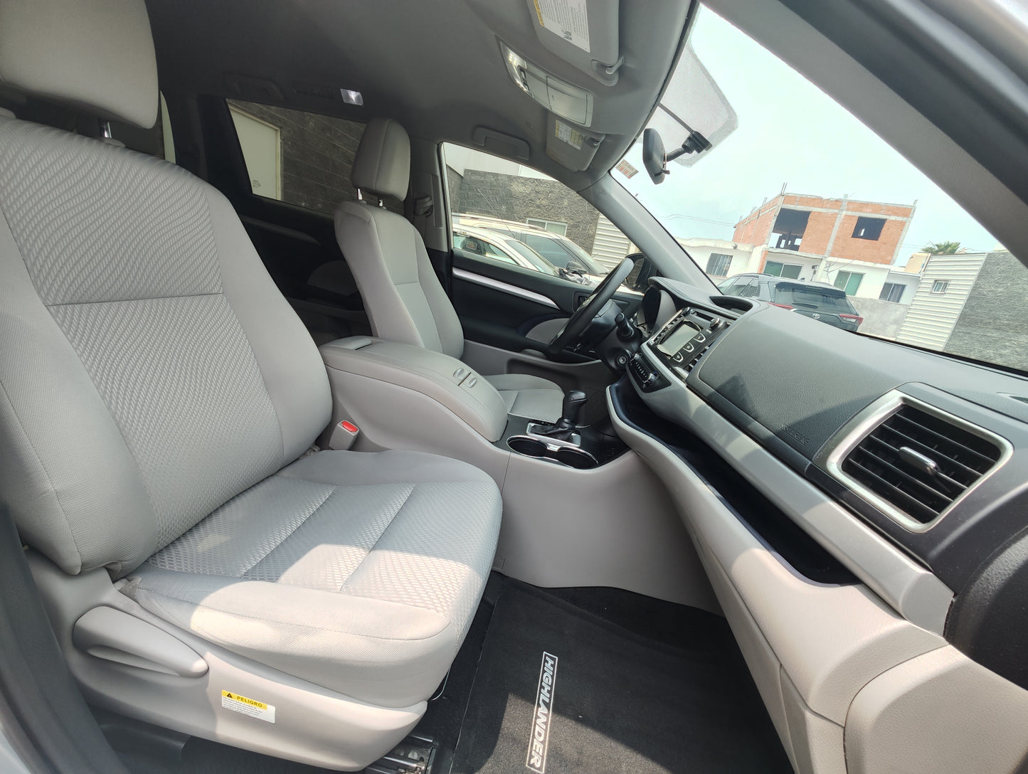 Toyota Highlander LE 2019