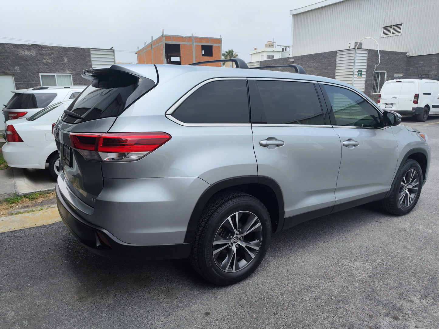 Toyota Highlander LE 2019