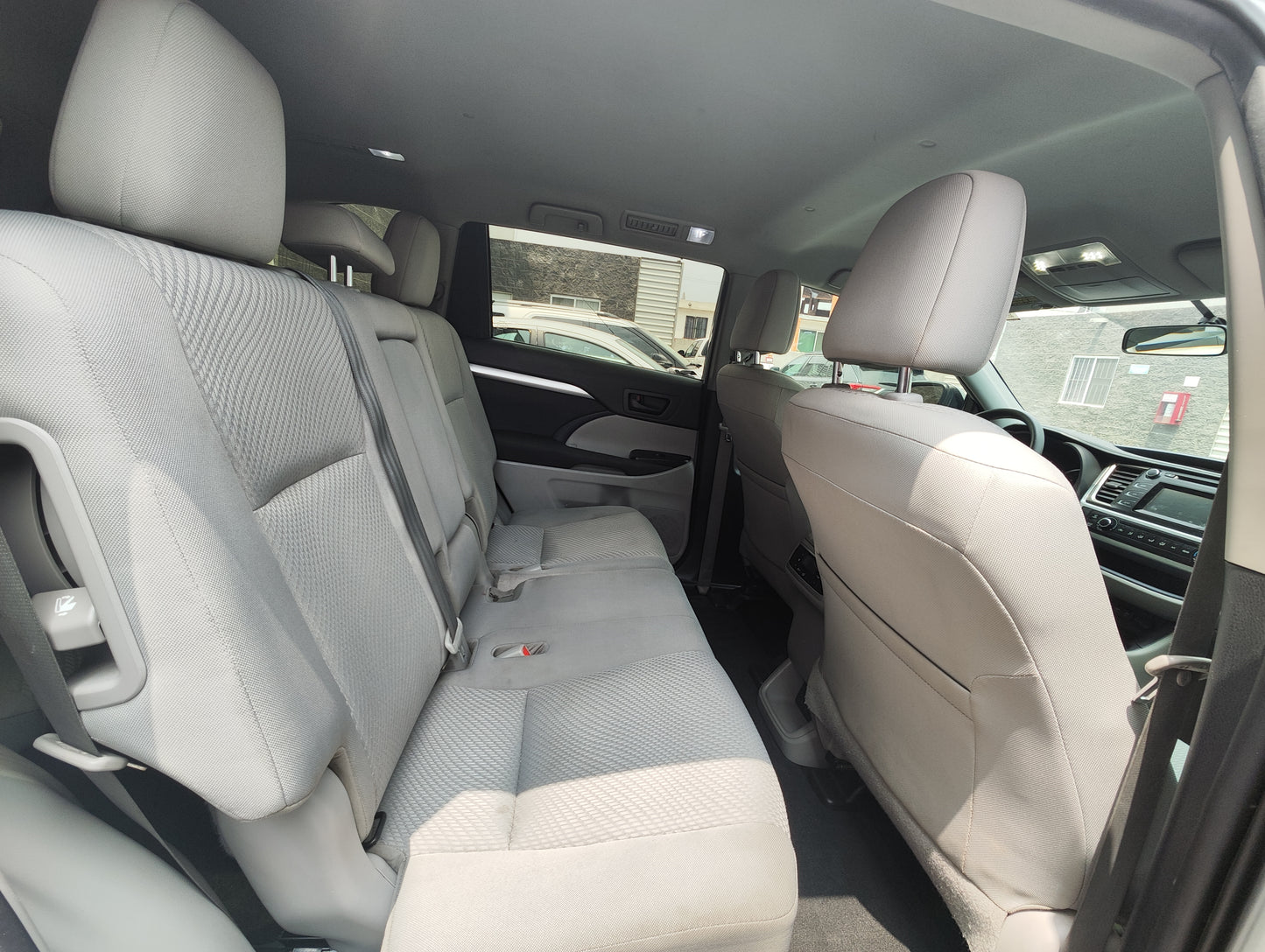 Toyota Highlander LE 2019